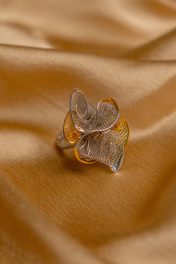 Vintage Elegance Cocktail Ring
