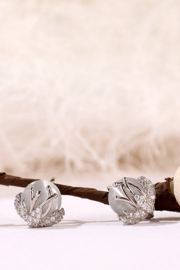Snow White Silver Earring