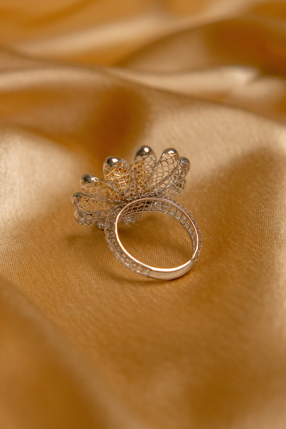 Daisy Vintage cocktail ring