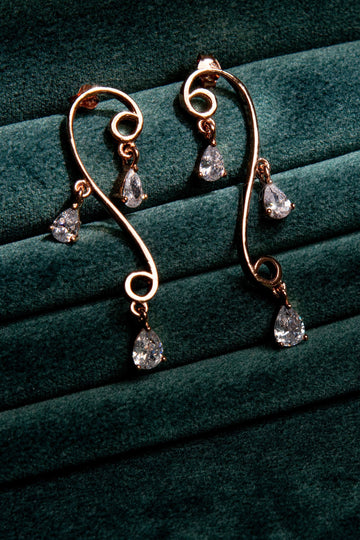Swirl of Elegance Earring