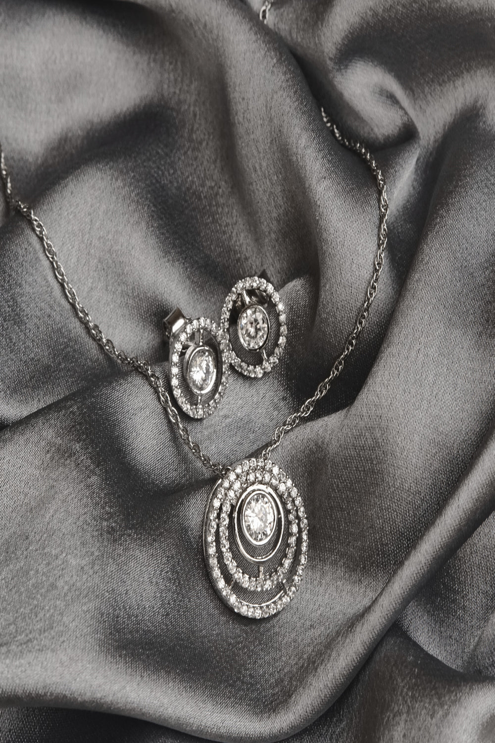 Silver Skies Pendant Set