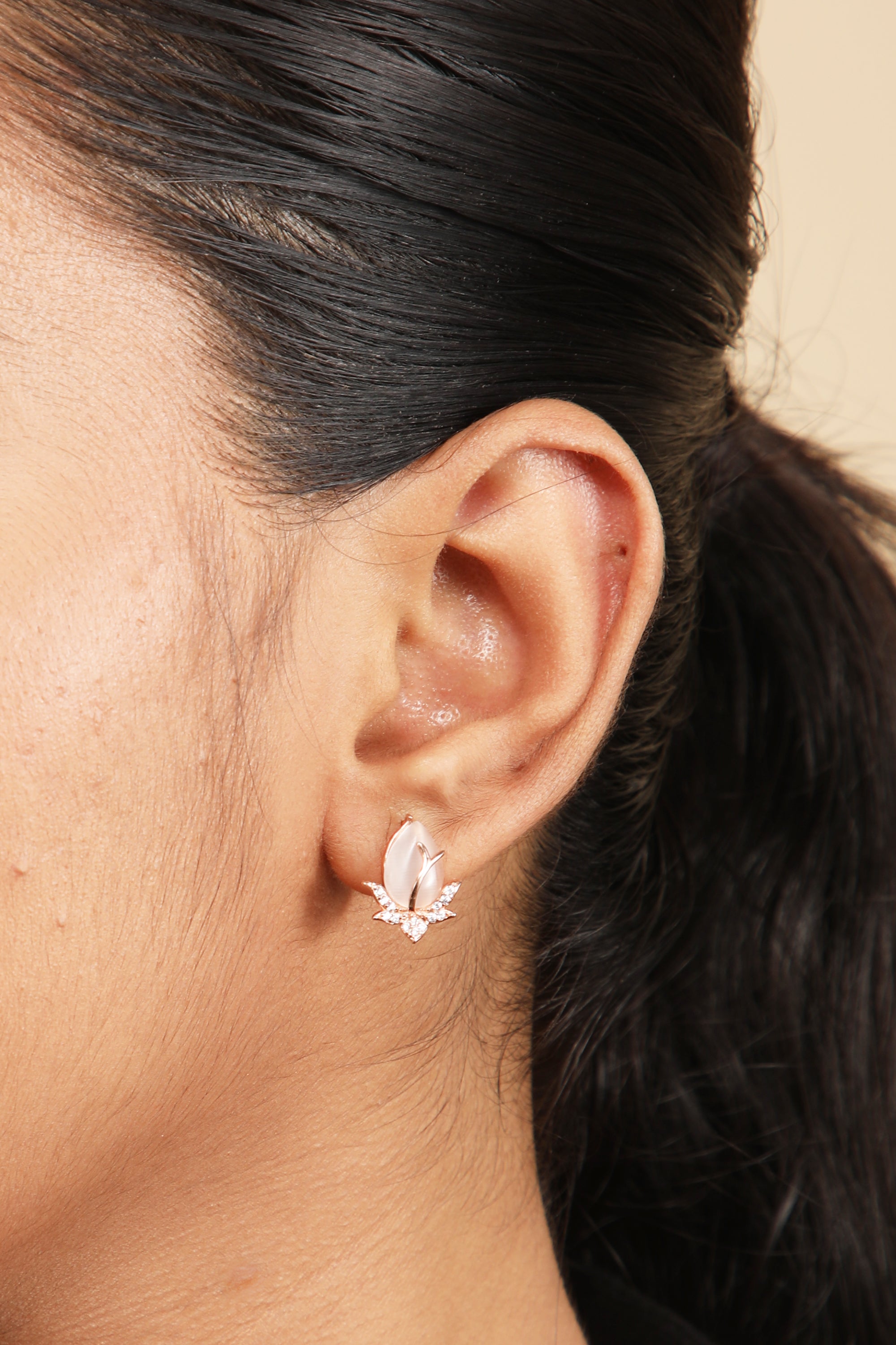 Elsa Pink Blush Earring
