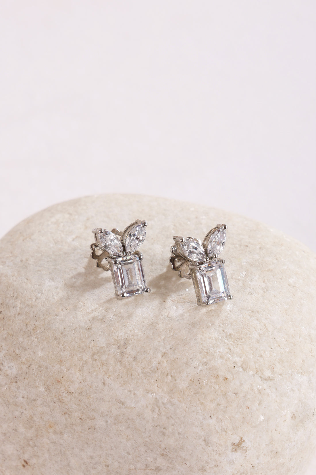 Bunny emerald cut earring