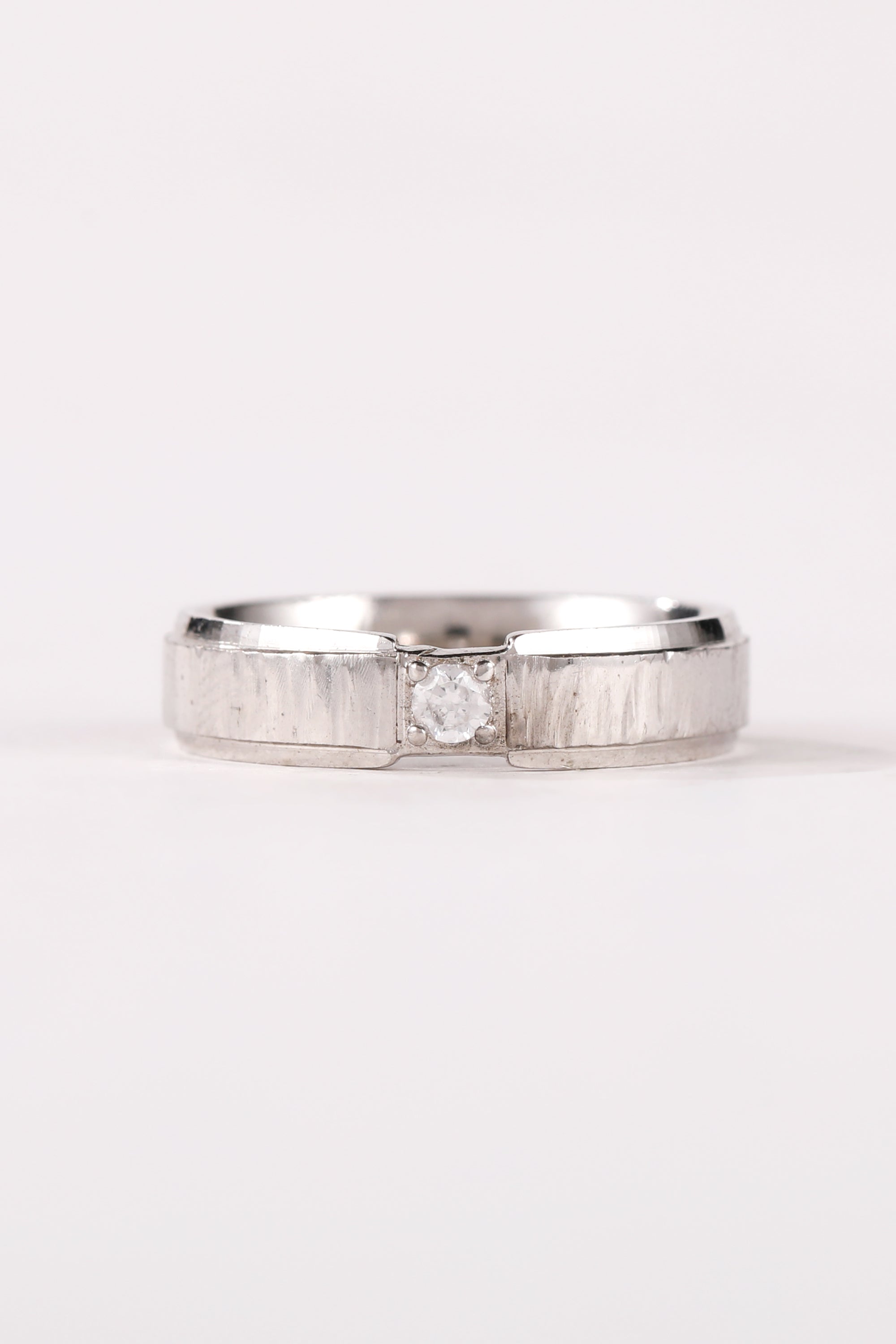 Textured Silver Ring for Men- Valentine Special
