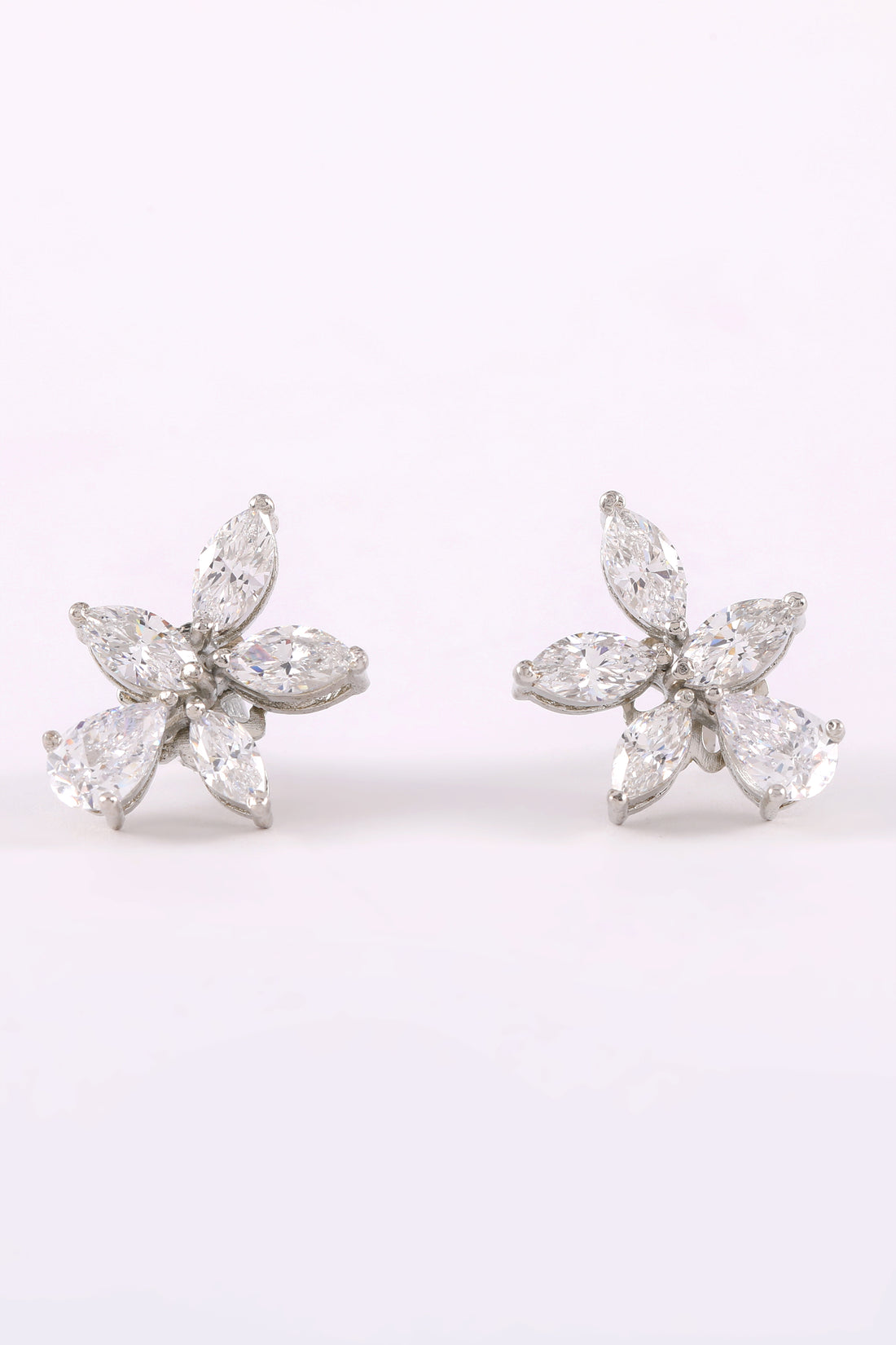 Dewdrop Daisy Stud Earring