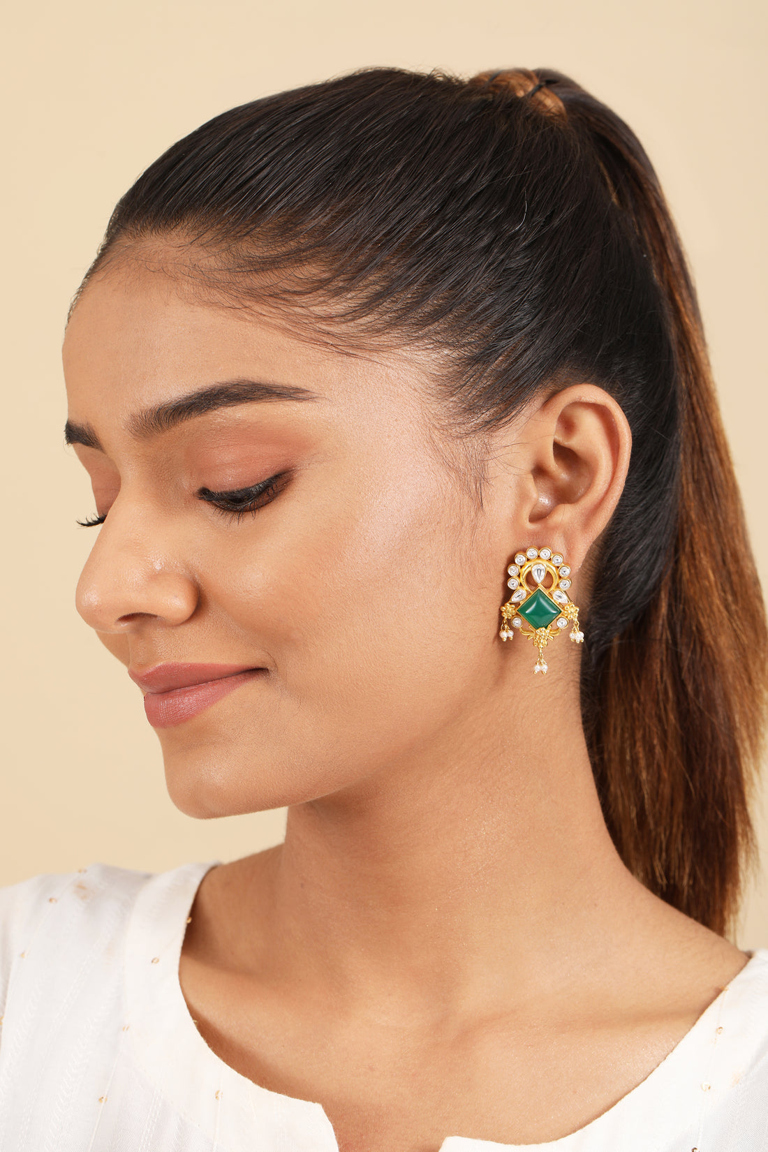Anvi Green Stone Earring