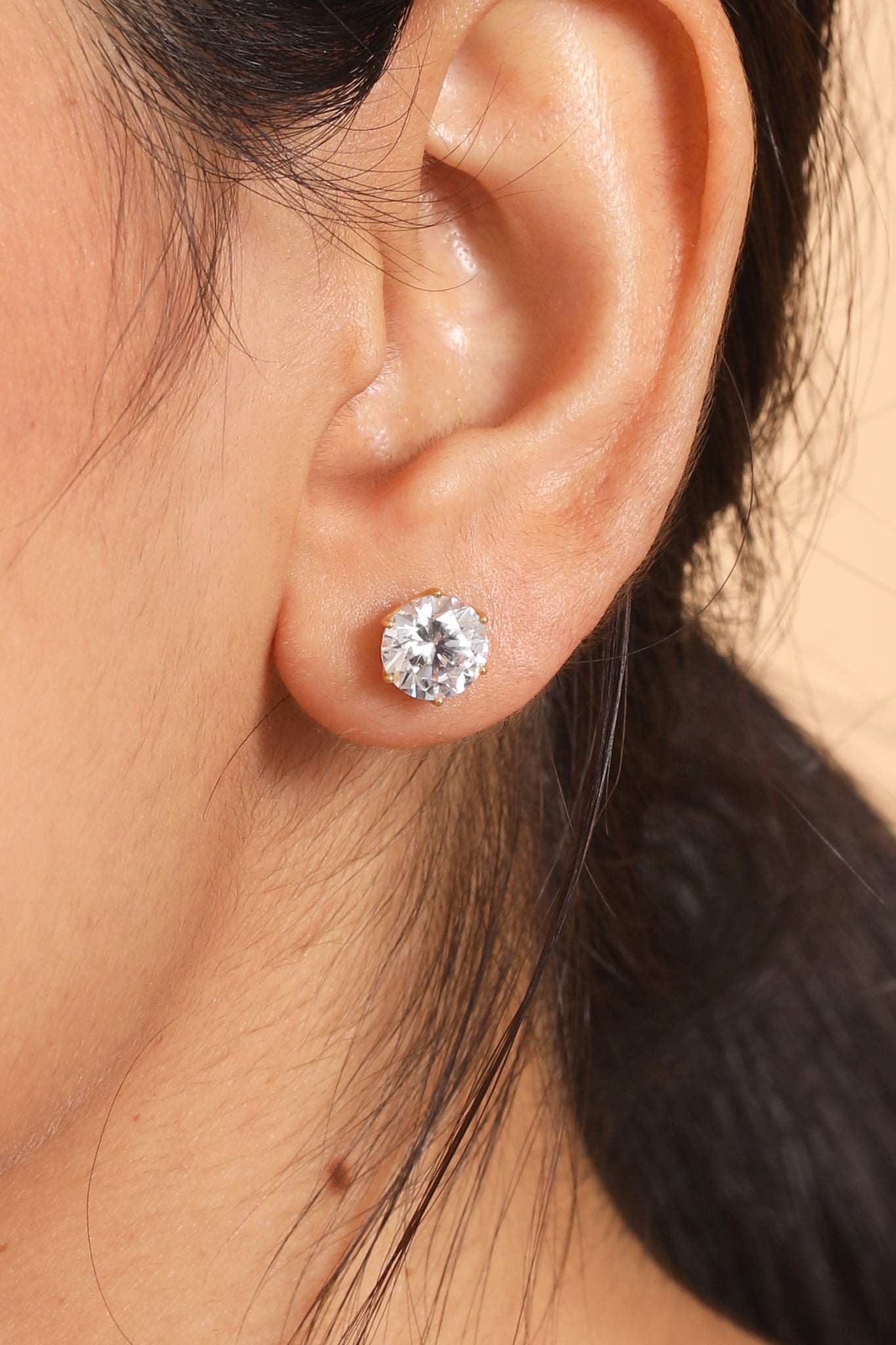 Solitaire Stud in Silver