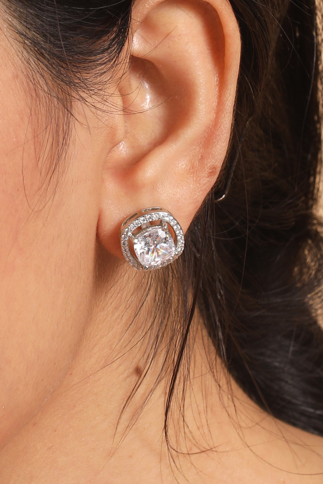 Halo cushion cuff studs